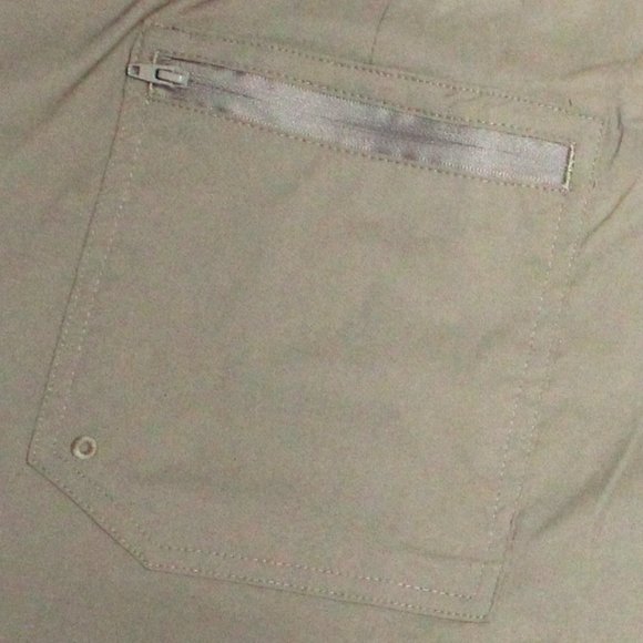 Wrangler Size 46 Hiker Shorts 8" Inseam Dark Khaki - Picture 10 of 11
